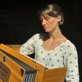 Harmonium & Mantra Beginner Workshop