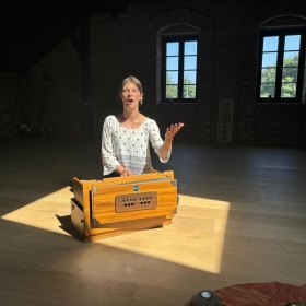 Harmonium & Mantra Beginner Workshop