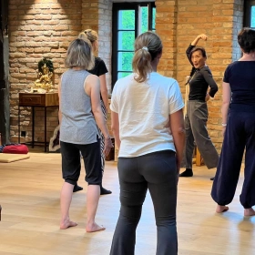 Shibashi Qi Gong mit Dechen Shak-Dagsay: In Balance durch Bewegung & Stille
