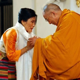 Sterbebegleitung aus Buddhistischer Sicht mit Dechen Shak-Dagsay