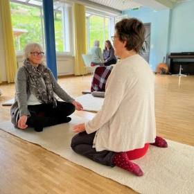 Frauen Ritual Zeit – Salz, Blüten & Kräuter