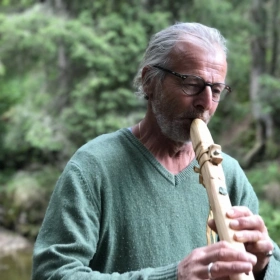 Einführung in das intuitives Spielen auf der nordamerikanischen Gebetsflöte