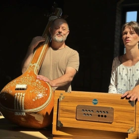 Harmonium Aufbau Workshop – Echoes of Peace