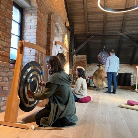 Gong (Reiber) Magie – Flumie Workshop | Fliessende Klänge bewusst gestalten