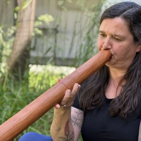 Didgeridoo spielen lernen – Einstieg & Vertiefung