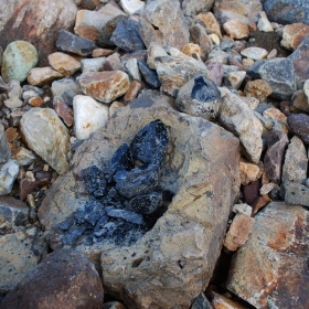 Obsidian- und andere Steinmesser