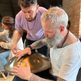 Wie pflege ich meine Handpan richtig?