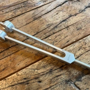 Stimmgabel | Tiefes OM gewichtet | made in Germany