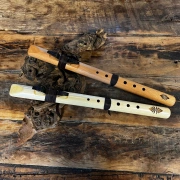 First Hawk Flöte in A-Moll | Pappel oder Spanische Zeder | 45 cm