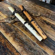 First Hawk Flöte in A-Moll | Pappel oder Spanische Zeder | 45 cm