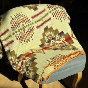 Alpaka Wolldecke | Sandstein | Handgefertigt in Ecuador | 229 x 198 cm
