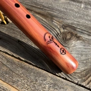 Condor Bassflöte in E-Moll von High Spirit | Aromatische Zeder |