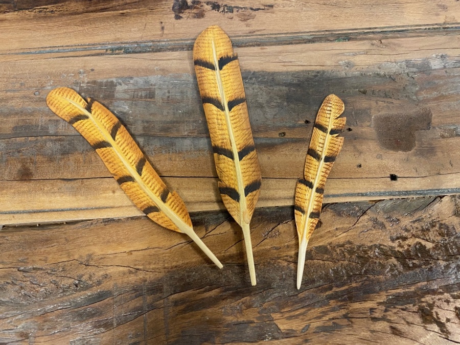 Eule - Hand geschnitzt Holzfedern