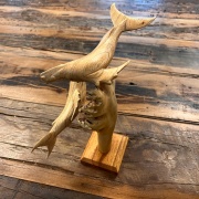 Skulptur aus Holz | 2 Buckelwale