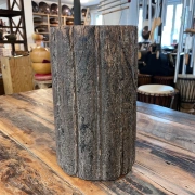 Rustikaler Kerzenständer aus alter Holzsäule – Nachhaltig & Unikat
