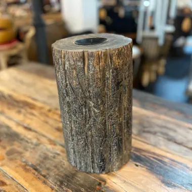 Rustikaler Kerzenständer aus alter Holzsäule – Nachhaltig & Unikat