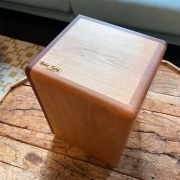 Baba Tong mit 10 Tönen | Doppel F-Moll Pentatonik | Masse: 30 x 20 x 20 cm