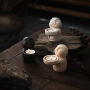 Figur | Zen-Mönch Kerzenhalter | Keramik weiss