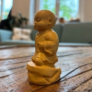 Kleiner Mönch Amitabha Buddha aus Buchsbaum