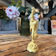 Kwan-Yin Göttinnenstatue aus Buchsbaumholz
