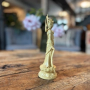 Handgeschnitzte Guan Yin Statue aus Buchsbaumholz