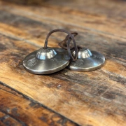 Tibetische Zimbeln mit Gravur