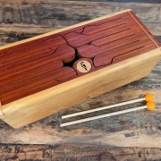 Schlitztommel | WoodPack | "Red Earth" | C Minor | 10 Tonfelder | Spieltrommel
