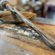 Trommelstock aus Eichenholz mit Filzklöppel