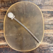 Trommelstock mit weichem Teddystoffklöppel