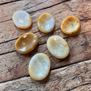 Sorgenstein • Daumenstein | Gelbe Jade