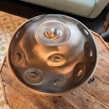 Handpan MAG | D Kurd Zyklop (13)