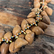 Shipibo Ketten-Shaker – Kenari-Samen