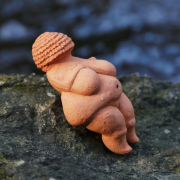 Skulpturen | Venus von Willendorf