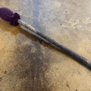 Trommelstock aus Erlenholz mit Wollstoffklöppel