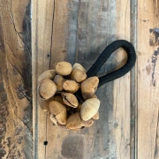 Kenari-Nuss Rassel – Handgefertigtes Naturinstrument