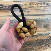 Kenari-Nuss Rassel – Handgefertigtes Naturinstrument