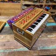 Harmonium | 3½ Oktaven | extra grosse Luftkammer | Teakholz | 432 Hz