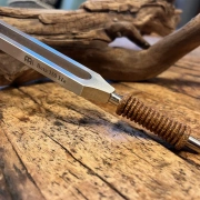 MEINL Stimmgabel aus Stahl | Beta