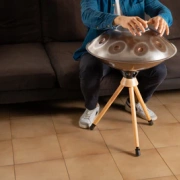 Atlas – der Handpanständer | Sitz-und Stehversion mit verstellbaren Beinen