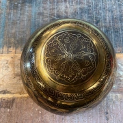 Tibetische Klangschale mit Blume des Lebens | ø 21 cm | Ton ~ G
