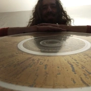 WOM KI Gong – Der Klang der inneren Weite | ø 90 cm | Edelstahl-Gong