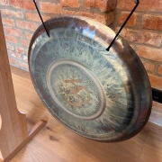 Wom VOX Gong | Handgefertigter Edelstahl-Gong | 40 cm