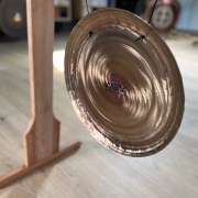 Wom VOX Gong | Handgefertigter Edelstahl-Gong | 40 cm