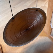 Wom VOX Gong | Handgefertigter Edelstahl-Gong | 60 cm