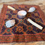 Shipibo Altar Tuch handbestickt | 33 x 33