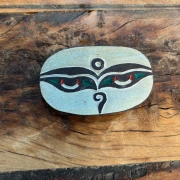Sandstein mit Namaste und Buddhas Augen, 8,5 x 6 cm
