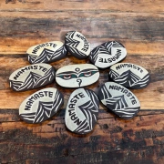 Sandstein mit Namaste und Buddhas Augen, 8,5 x 6 cm