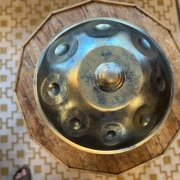 Handpan ShaktiPan | F#2 Nordlys | 15 Klangfelder – klar & schwebend