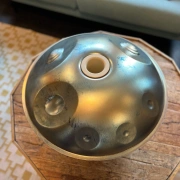 Handpan ShaktiPan | F#2 Nordlys | 15 Klangfelder – klar & schwebend