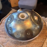 Handpan ShaktiPan | F#2 Nordlys | 15 Klangfelder – klar & schwebend
